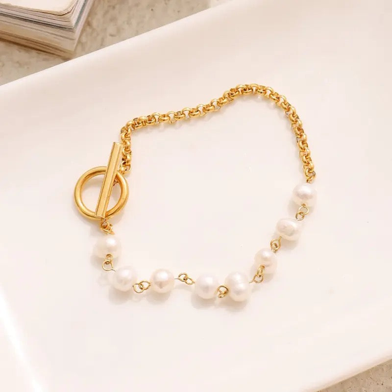 14k Gold Plated Bracelet with Natural Freshwater Pearls