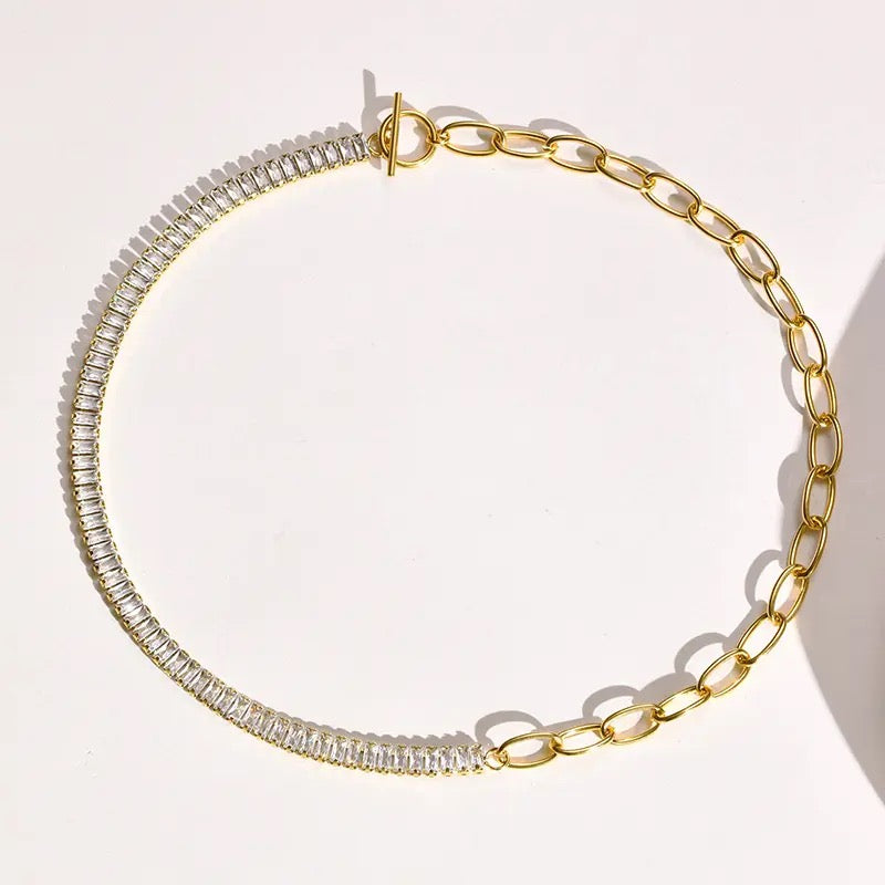 Zirconia Toggle necklace 18k Gold plated