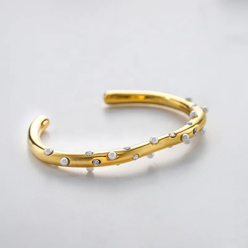 Mimi Signature Bangle 18k gold plated